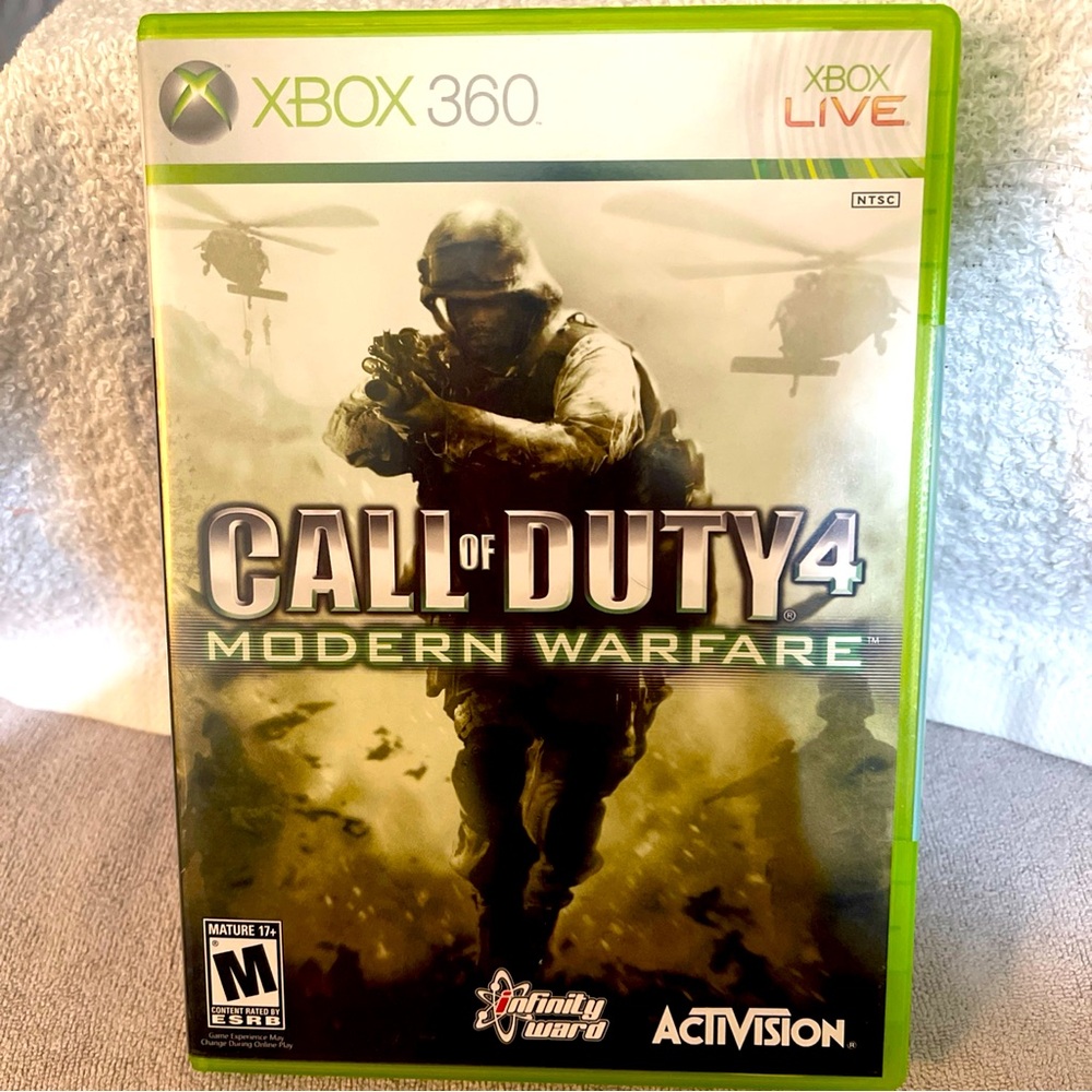 Call of Duty 4: Modern Warfare Xbox 360, 2007) CIB Disc Is Near Mint W/Manuel